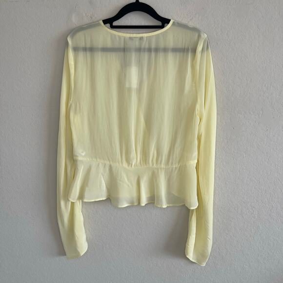 Madewell Bell Sleeve Wrap Top in Candlelight Pale Yellow NEW - Size 4 - Picture 8 of 8